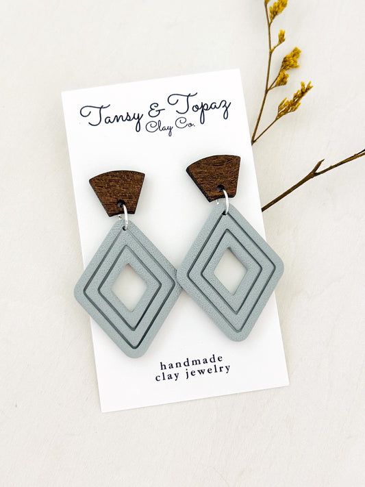 The Jill - Textured Embossed Diamond with Wood Topper